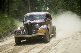 Ford 62 (1938) - 3. Platz für Nigel Lee und Richard Turner - Rallye Peking-Paris 2016