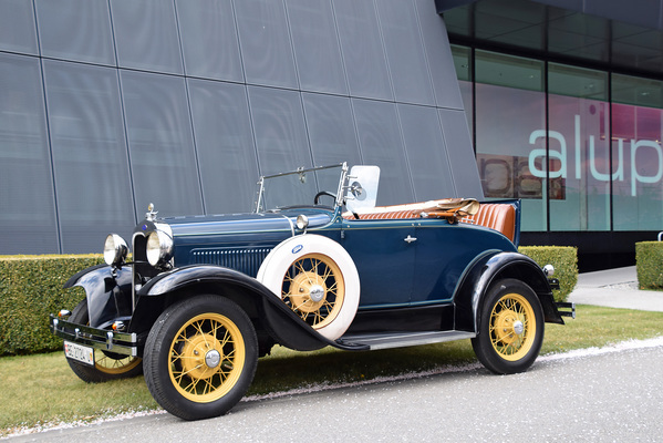 Ford A Deluxe Roadster (1930) - angeboten an der Versteigerung der Oldtimer Galerie in Toffen am 29. April 2017