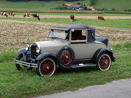 Ford A Sport Coupé (1929) - angeboten unter Lot 017 an der Versteigerung der Oldtimer Galerie Toffen vom 26. November 2011
