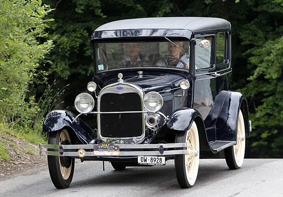 Ford A Tudor Sedan (1929) - Oldtimer in Obwalden OiO 2011