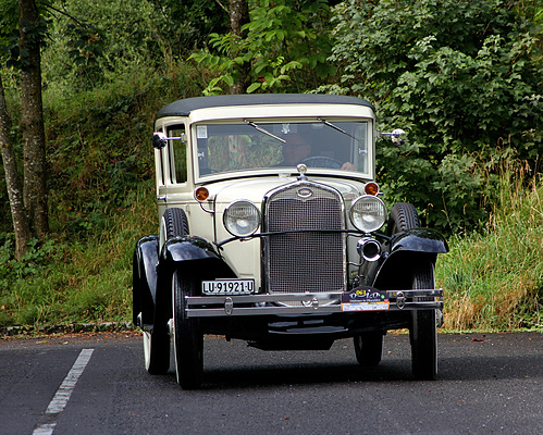 Image: Ford A at the 2011 meeting for friends of nostalgic cars in Neuheim - elegant pre-war model