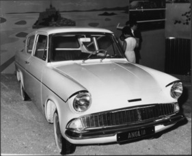 Ford Anglia (1963) - an der London Motor Show