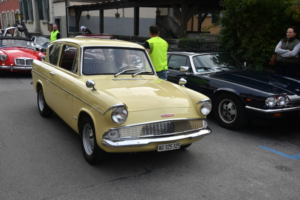 Bild: Ford Anglia (1965) – Seit Harry Potter hat der Wagen Kultstatus – British Classic Car Meeting St. Prex 2025