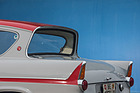 Ford Anglia De Luxe (1961) - die schräg stehende Heckscheibe sollte mehr Kopfraum für die Fondpassagiere ermöglichen