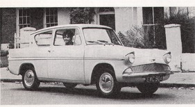 Ford Anglia Super 