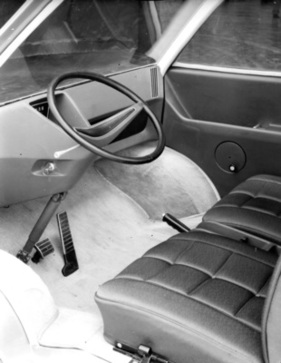 Ford "Berliner" (1968) - Cockpit und Interieur