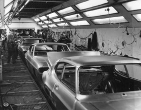 Ford Capri (1969) - Im Schleifstand des Rohbauwerks in Halewood Ford Capri (1969) - Im Schleifstand des Rohbauwerks in Halewood