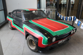 Bild Ford Capri 2600 RS (1972) - Scheunenfund, im Jahr 1979 lief der TÜV ab - Retro Classics Bavaria 2019