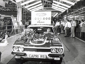 Am 29. August 1973 rollt der millionste Capri in Saarlouis vom Band: es ist ein weisser RS 2600