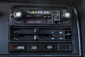 Ford Capri II 2.3 S May-Turbo (1977) - alles klar beschriftet, Radio von damals