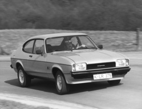 Ford Capri S (1976) - Capri II S-Modell in voller Fahrt