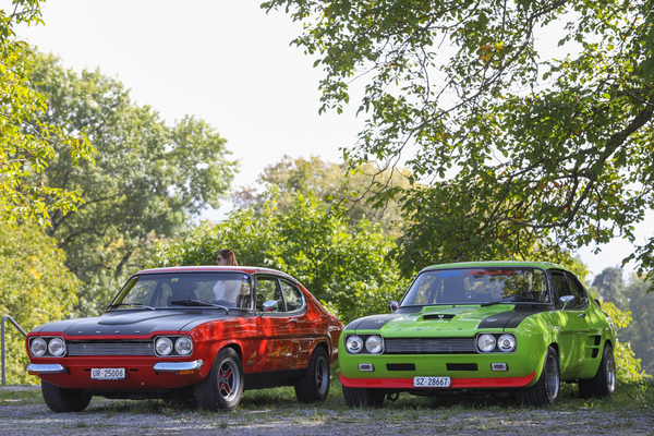 Ford Capri; einmal leicht, einmal stark versportlicht – Albisgütli Classic Cars & Bikes Oktober 2023