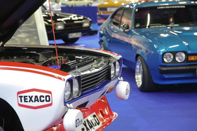 Ford Capri in unterschiedlichen Aufmachungen - Retro Classics Cologne Köln 2017