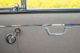 Ford Comète (1953) - als man Fenster noch per Kurbel öffnete