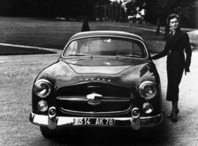 Bild Ford Comète (1953) - mit Dame