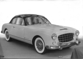 Ford Comête Monte Carlo (1954) - einer der ansprechendsten französichen Tourenwagen mit einem guten Schuss Sportlichkeit (Foto wurde damals von Hand retochiert) - Genfer Automobilsalon 1954