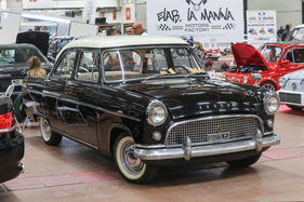 Ford Consul (1956) - angeboten für EUR 13'800, vermutlich auch nur einmal in Bologna - 42. Auto e Moto d'Epoca 2025