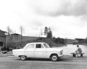 Ford Consul (1960) – "Lowline"-Modell mit abgesenktem Dach und verlängertem Heck