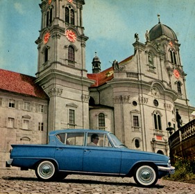 Ford Consul 315 (1961) - vor kirchlichen Mauern in Zürich