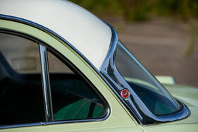 Ford Consul 375 de Luxe (1961) – Der hintere Dachabschluss ähnelt stark des US-Geschwistern