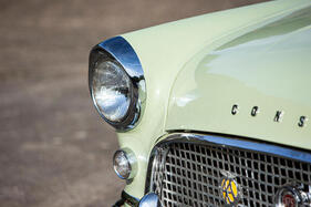 Ford Consul 375 de Luxe (1961) – ab 1959 waren die Lampenringe verchromt