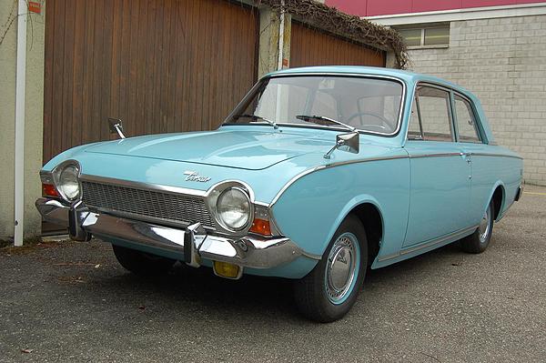 Image: Ford Consul GT (1964) - at the Vogel Autocenter sales exhibition and auction in Wangen (April 19 - 21, 2013)
