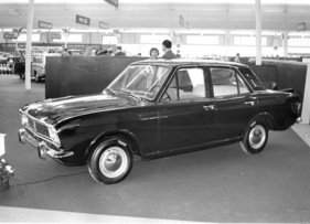 Ford Cortina (1967) - verjüngt und in Genf erstmals mit modernisierter Karosserie zu sehen - Genfer Autosalon 1967