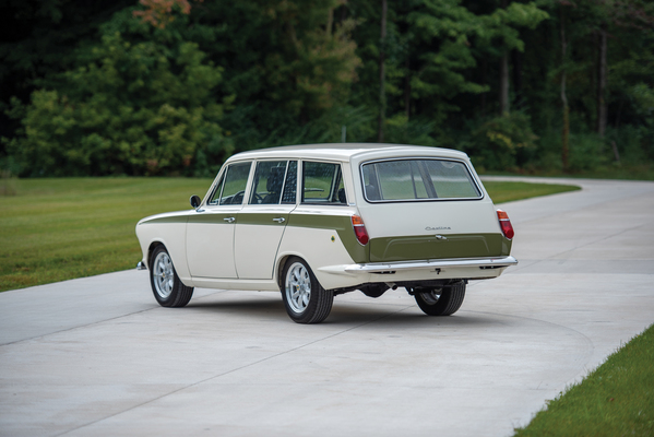 Ford Cortina Lotus Mk 1 Estate Custom (1965) - Die Lackierung ist den zweitürigen Lotus Cortina nachempfunden
