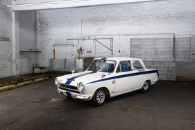 Ford Cortina Lotus Mk1 (1965) - als Lot 98 angeboten an der Artcurial Sur les Champs Versteigerung am 16. Oktober 2022