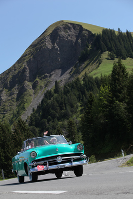 Ford Crestline Victoria (1954) - an der OCC Jungfrau Rallye 2017
