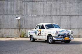 Ford Custom Club Coupe Rally Car (1950) - als Lot 188 angeboten an der RM/Sotheby's Hershey Versteigerung vom 5./6. Oktober 2022