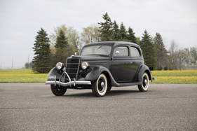 Ford DeLuxe Tudor Sedan (1935) - Angeboten als Lot Nr. 4009 bei der 2021er Auburn-Fall-Auktion von RM Sotheby's
