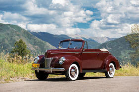 Ford Deluxe Convertible (1940) - als Lot 051 an der Bonhams Scottsdale Versteigerung am 16. Januar 2020