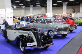 Bild Ford Eifel Cabriolet Gläser (1936) - auf dem reichhaltig bestückten Ford-Clubstand (Retro Classics Cologne 2017)
