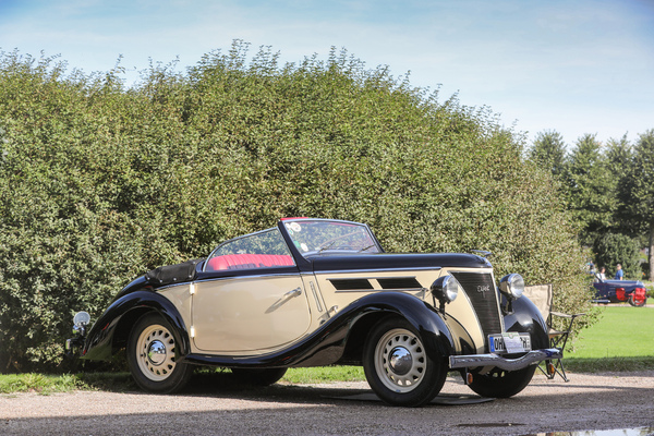 Ford Eifel Cabriolet Gläser (1937) - wurde mit 2000 Stunden Aufwand restauriert - 19. ASC Classic-Gala Schwetzingen 2023