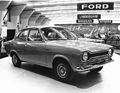 Ford Escort (1973) - jetzt in der Schweiz als deutscher Escort am Start, was in England viel Staub aufgewirbelt hat - am Genfer Automobilsalon von 1973