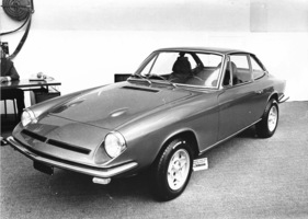 Ford Escort GT "Monte Carlo" Frua (1971) - Präsentation des 1971 Ford Escort GT „Monte Carlo“ auf dem Frua-Stand beim 58. Salon de l´Automobile in Paris (7.–17.10.1971)