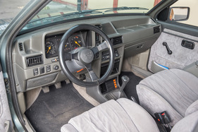Ford Escort RS 1600i (1982) - ein Lederlenkrad war genauso aufpreispflichtig wie die Fischer-C-Box für die Kassetten