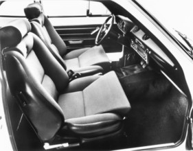 Ford Escort RS 2000 (1974) - Schaltensitze mit viel Seitenhalt