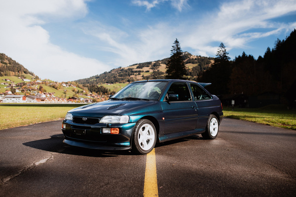 Bild: Ford Escort RS Cosworth 4x4 (1993) - als Lot 133 an der "Gstaad Classic Car Auction" der Oldtimer Galerie Toffen am 29 Dezember 2023
