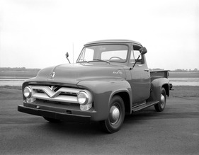 Ford F-100 (1955) - runder und modischer in den Fünfzigerjahren