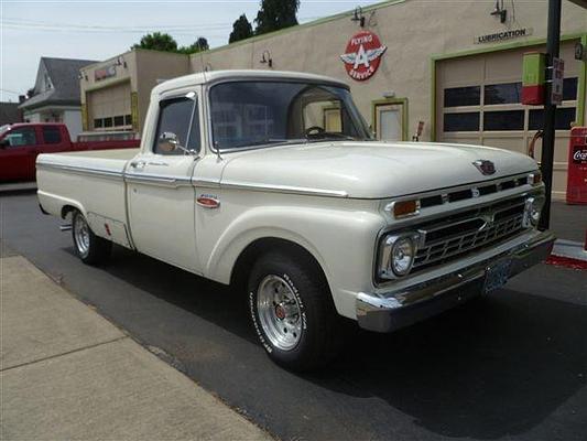 Ford F 100 Pick Up (1966) - angeboten als Lot 62 an der Versteigerung der Oldtimer Galerie Toffen vom 1. Dezember 2012