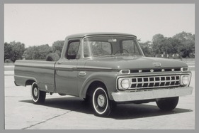 Ford F-150 Pickup (1965) - mehr Chrom in den Sechzigerjahren