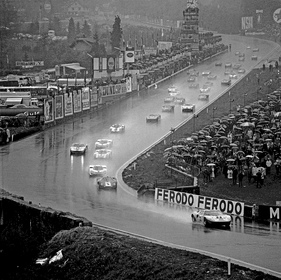 Ford F3L P68 (1968) Frank Gardner und Hubert Hahne fuhren den #9 F3L am 1000km Rennen von Spa 1968