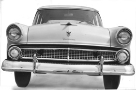 Ford Fairlane (1955) - mit Anliehen vom Ford Thunderbird - Genfer Automobilsalon 1955