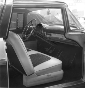 Ford Fairlane (1956) - sportlich aussehendes Armaturenbrett - Genfer Autosalon 1956