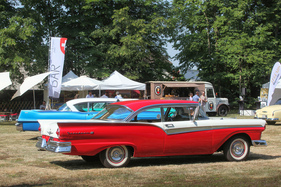 Ford Fairlane 500 Club Sedan (1957) - Kategorie "America's Golden Age 1945-1959" - Concours d'Elégance Suisse Coppet 2022