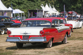 Ford Fairlane 500 Club Sedan (1957) - Kategorie "America's Golden Age 1945-1959" - Concours d'Elégance Suisse Coppet 2022