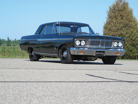 Ford Fairlane Custom (1965) - als Lot 129 angeboten an der RM/Sotheby's "Driving into Summer" 2020 Versteigerung