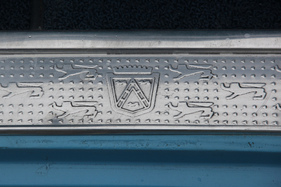 ...und zusammen mit den Löwen auf den Einstiegsleisten.